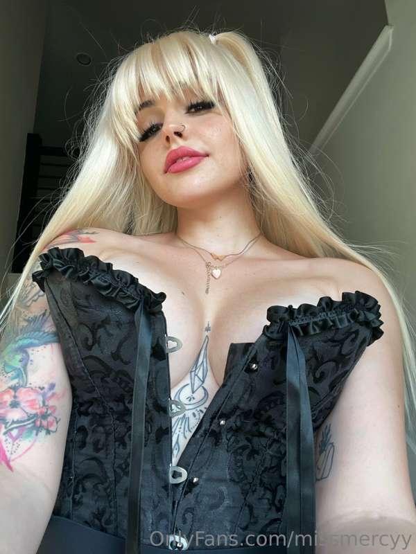 This is where you should be looking at me from...who wants t..