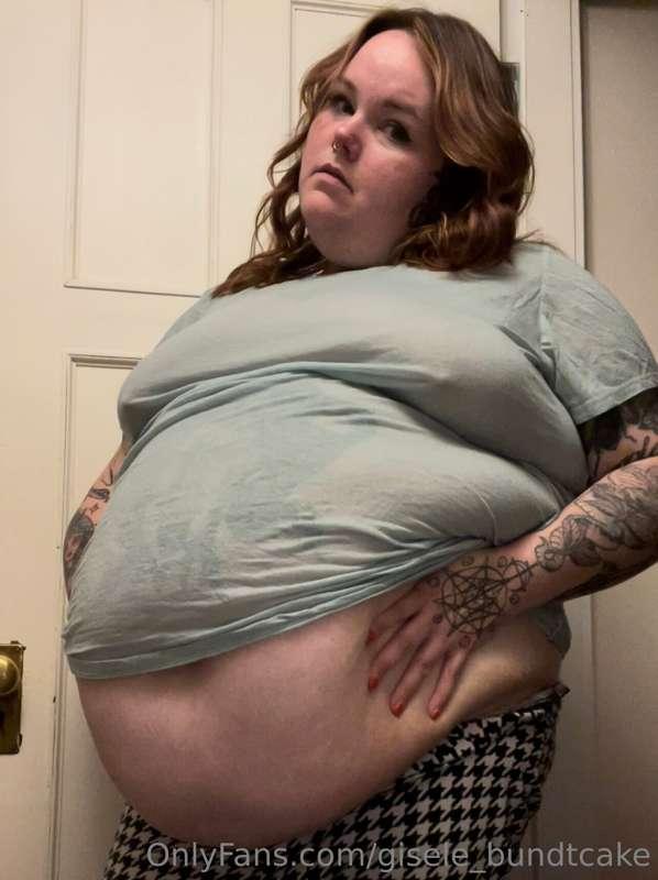 This sheer shirt is no match for my heavy belly… I can’t bel..