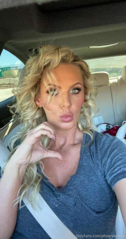 I’m going live tonight on here too at 7:30 pm pst time 👅 shh..