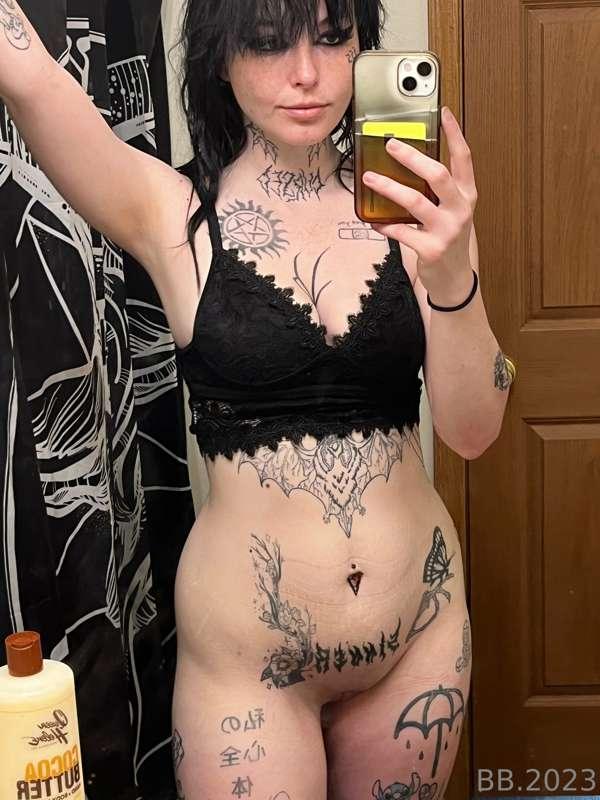 I had a lot to do today sorry for the delay in posting