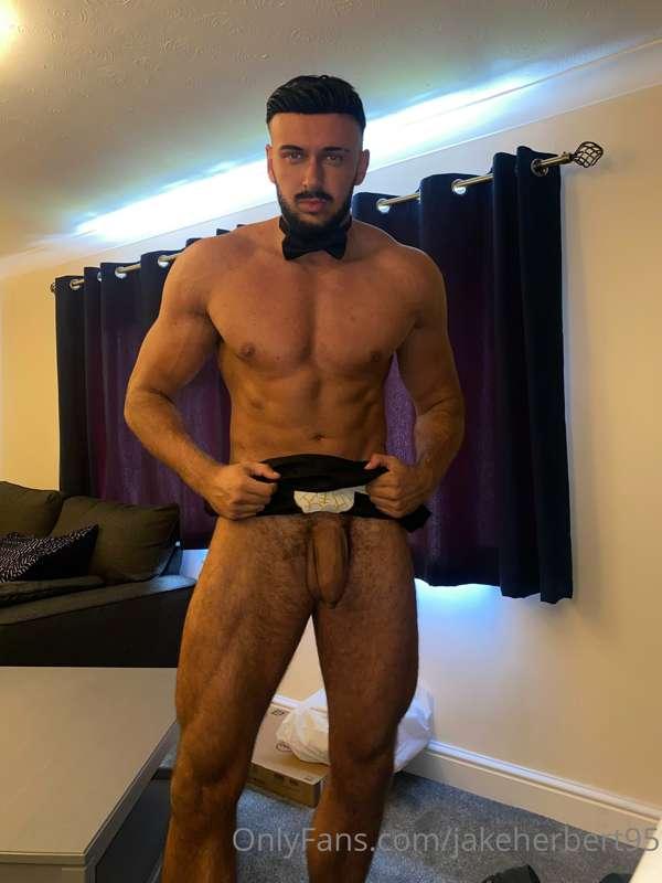 Yes I get sucked off when I work. It’s all part of the naked..