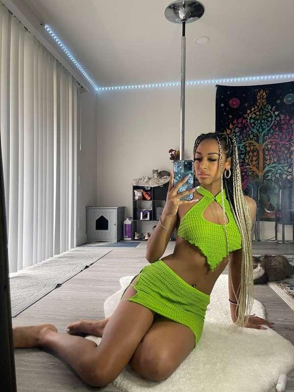 What is your most favorite part of my body?🤤😉