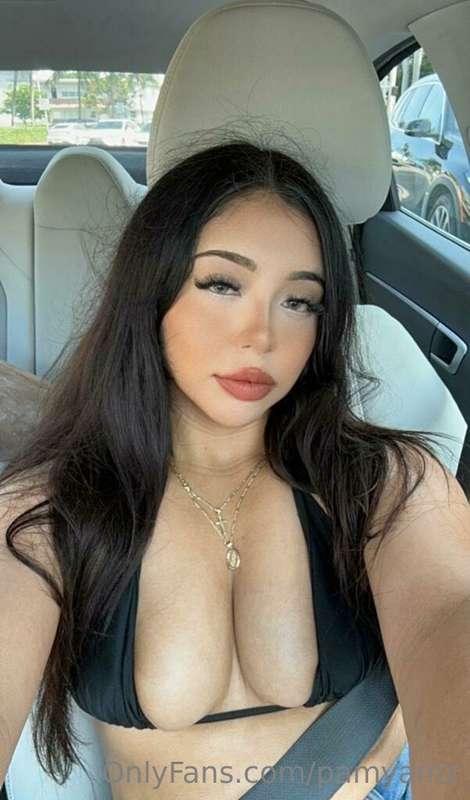 your favorite passenger princess reporting for duty 👑