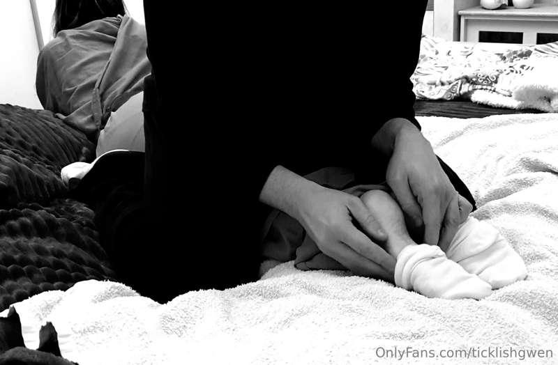 First tickle video of 2025Only feet tickling