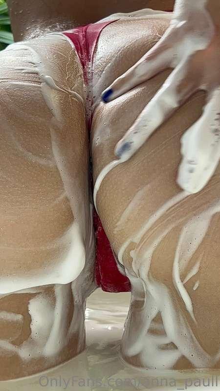 anna_paull image #0