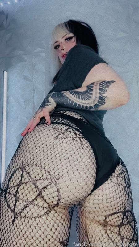 emmamaybyte image #11