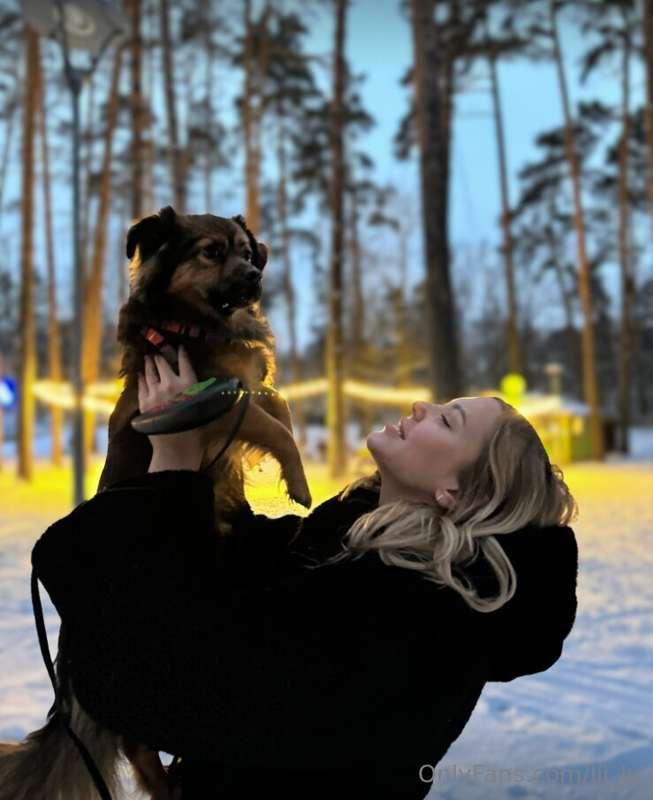 In the heartwarming embrace of canine companionship, I navig..