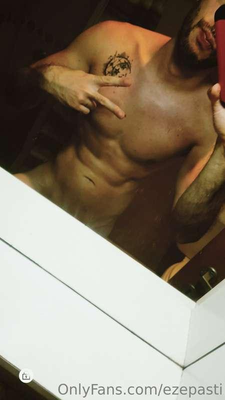 Are you ready for a hot shower?😈😏