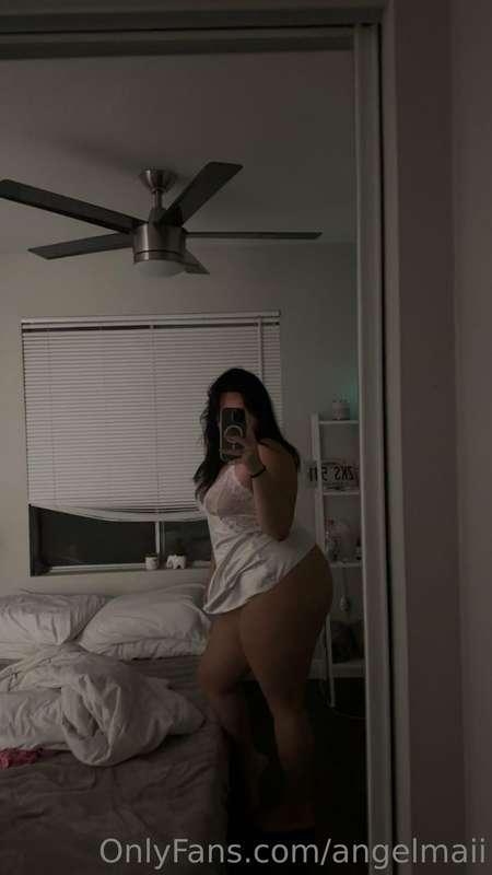 everyone who follows me on ig rn gets a free ass pic