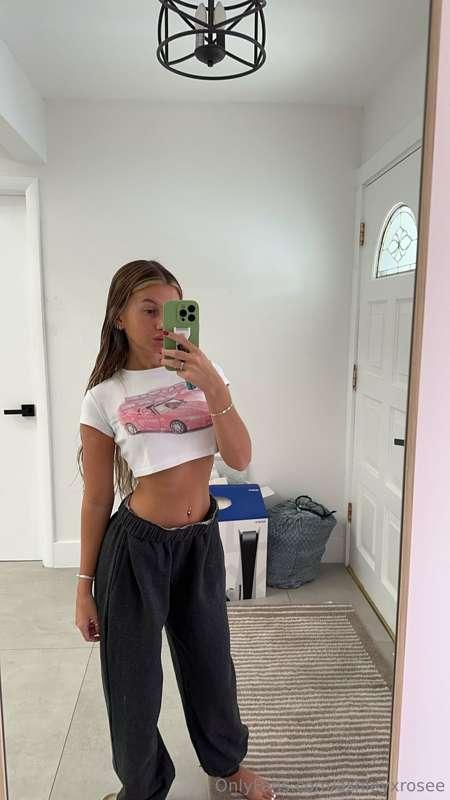 let me be your distraction