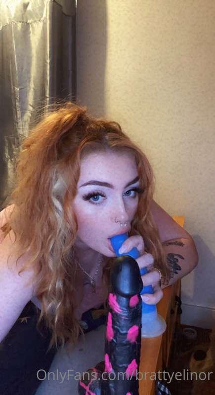 4 spaces left for 50% off my VIP page , all uncensored photo..