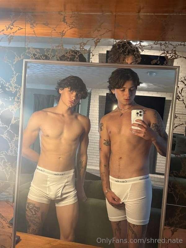 THAT WAS THE CRAZIEST LIVE EVER!!! CHECK YOUR DMs FOR THE CO..