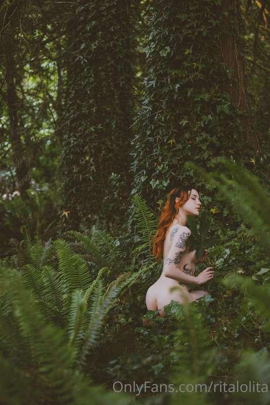 Photos by @corwinprescott . This was such a magical shoot.