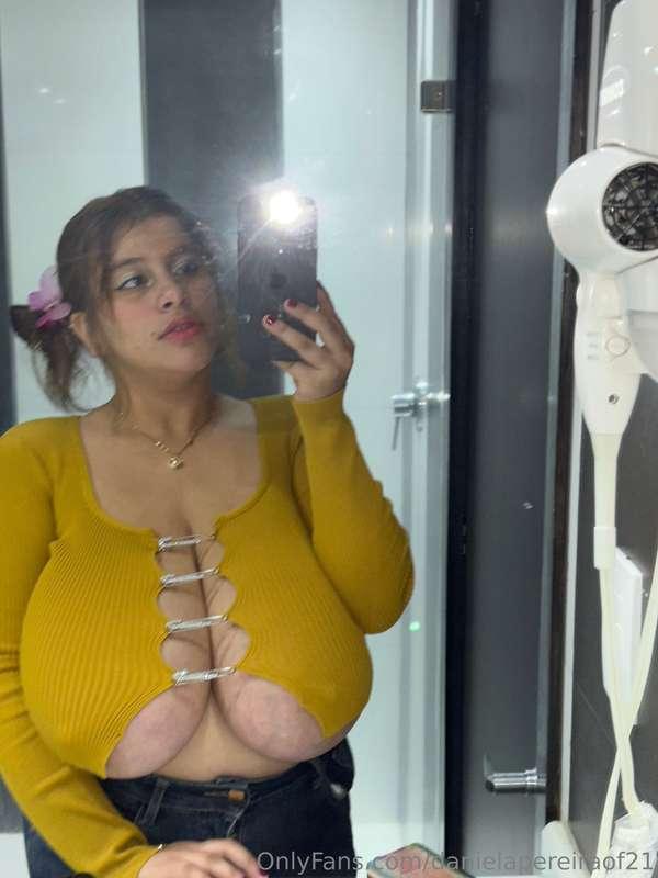 danielapereiraof21 image #24