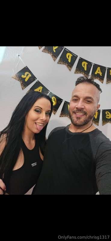 Luv to collab with these two hot sexy milfs 