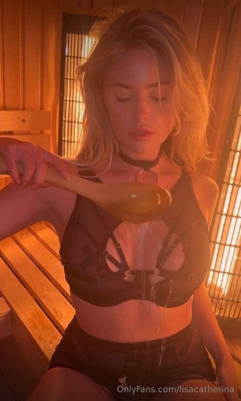 NEW SAUNA TOY TAPE DROP IN AN HOUR! 🫦This sauna’s at 500 deg..