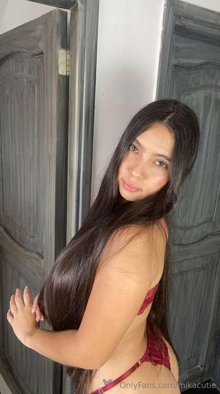 Should I play nice… or naughty in your DMs? 👀