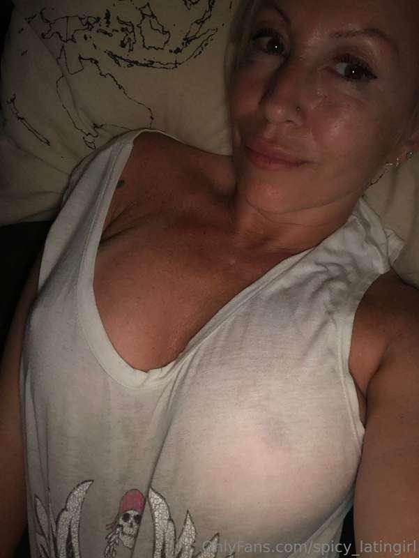 In my bed😈