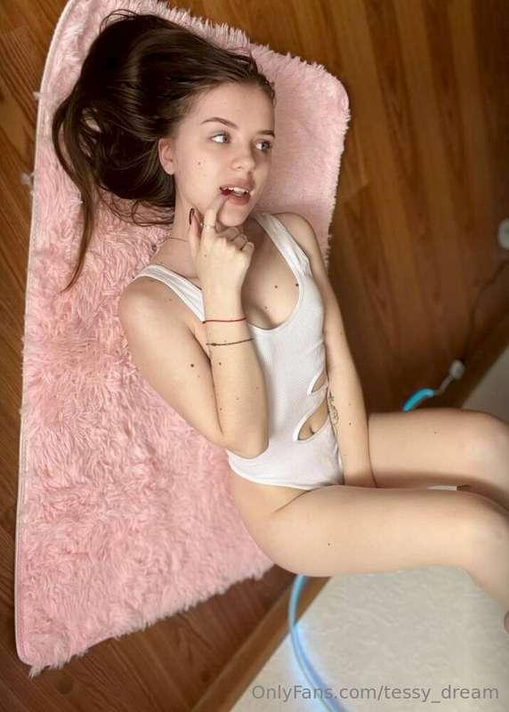 Lustful doll @jennifer_mo WITH A CREAMY PUSSY🍦💘Text her @jen..