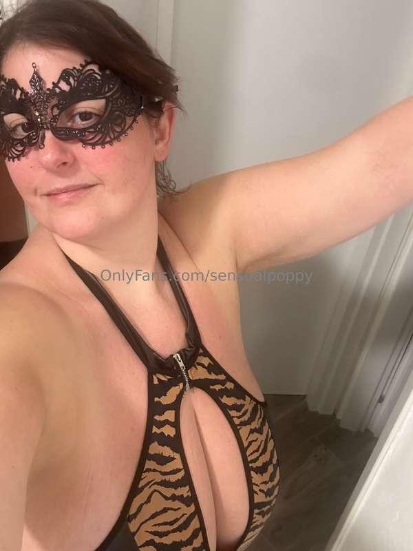 sensualpoppy image #2