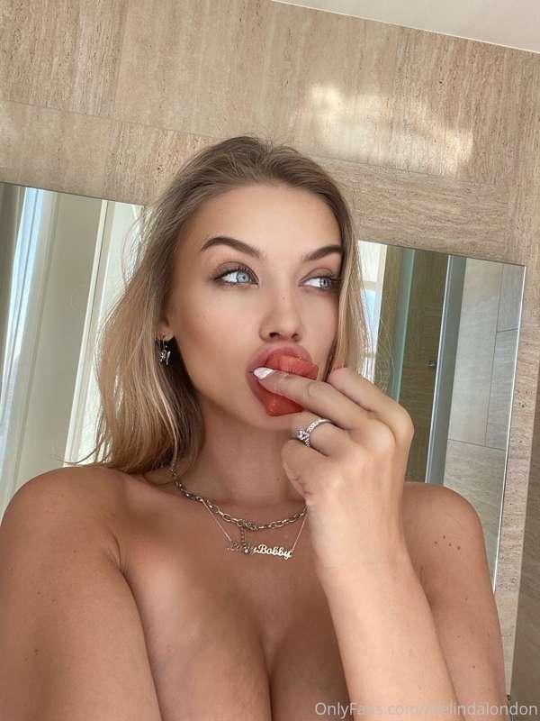 ALERT:  New content available!  Want to see my 🍒😈🙈 TIP $10 t..