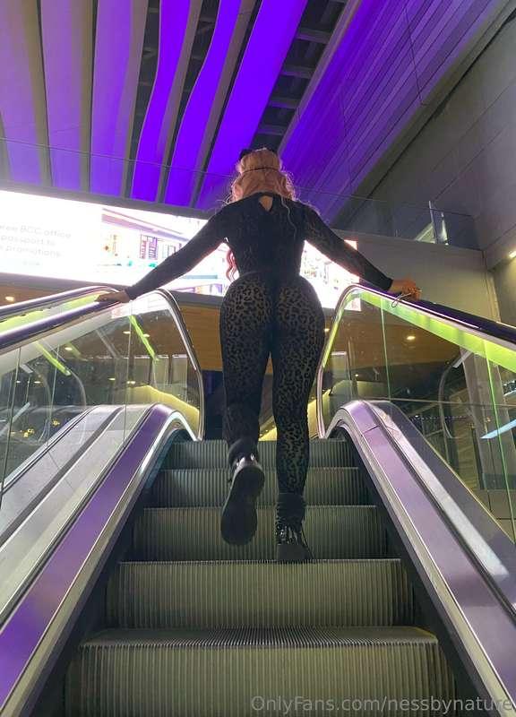 Follow me to paradise ;)