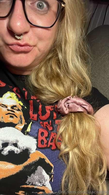 This hair though… what would you do with it? 😈