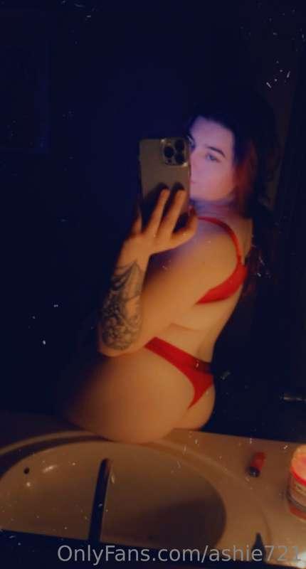 Red is my favorite color 😘