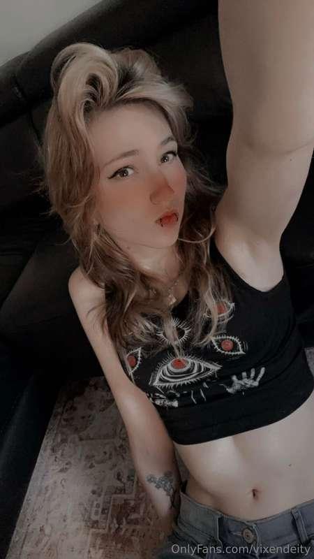 vixendeity image #0
