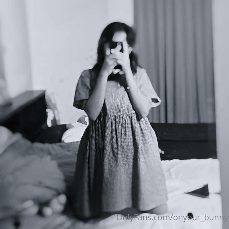 Wanna fuck me ? 
I want to fuck myself too 🥵