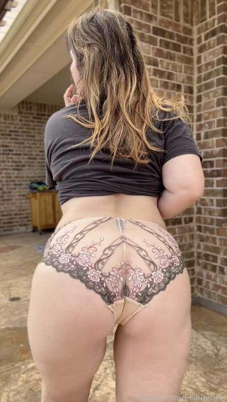 ellierenee image #10