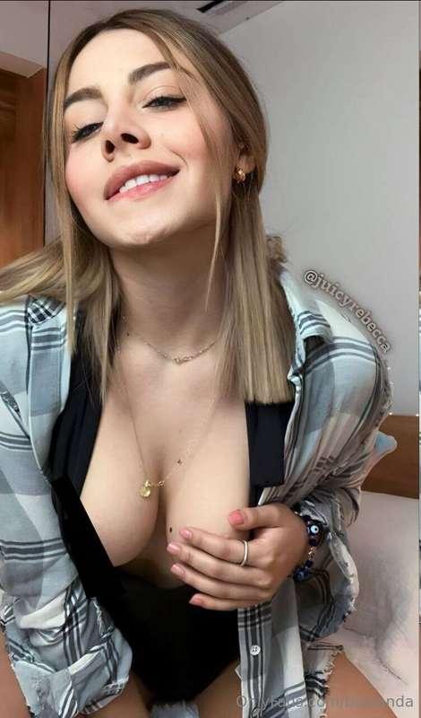 𝚈𝚘𝚞 𝚌𝚊𝚗 𝚙𝚛𝚘𝚟𝚎 𝚒𝚝 𝚒𝚗 𝚖𝚢 𝙳𝙼🔥 @juicyrebecca 🔥Don't let a pretty..