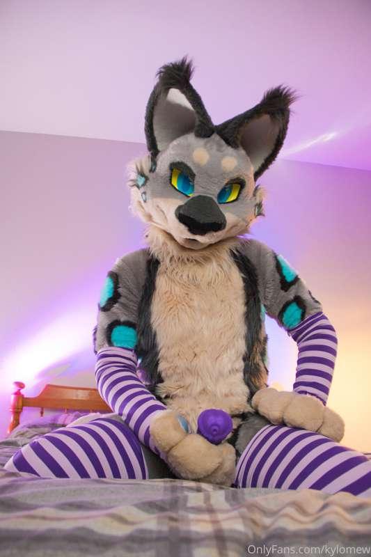 Time for a sexy Collab with @sluglawd! 
for some murrsuit fu..
