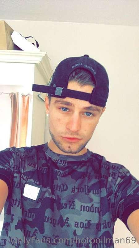 I’m going live on my VIP page tonight 8pm UK time and 3PM ET..