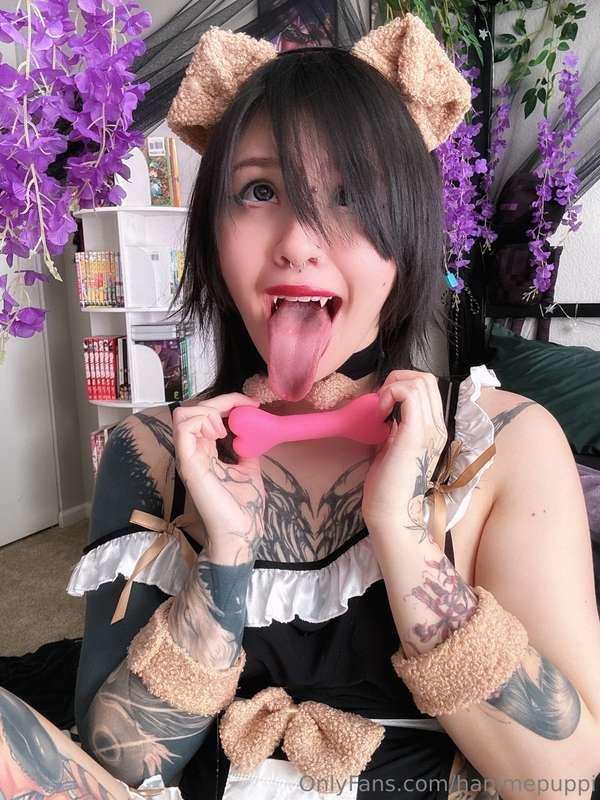 So much drool after being gagged 😻😻😻