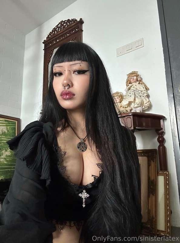 sinisterlatex main image