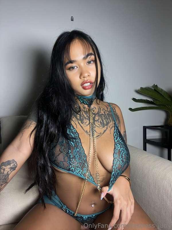 We did a cum eating session earlier then right after waking ..