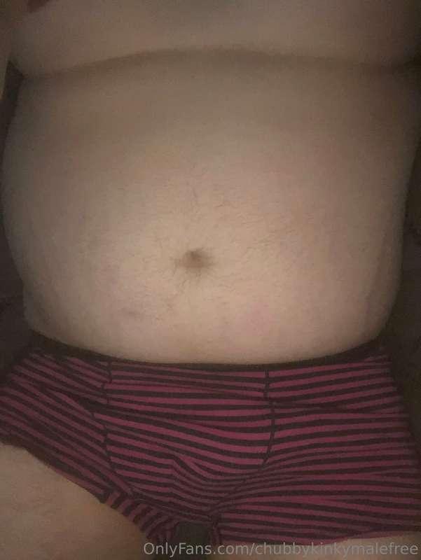 Horny on the couch, what are you up to? 😏