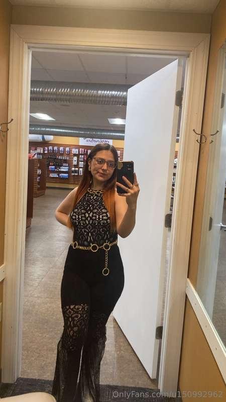 I need a sugar daddy🥰 who’s stepping up to the plate 😋‼️