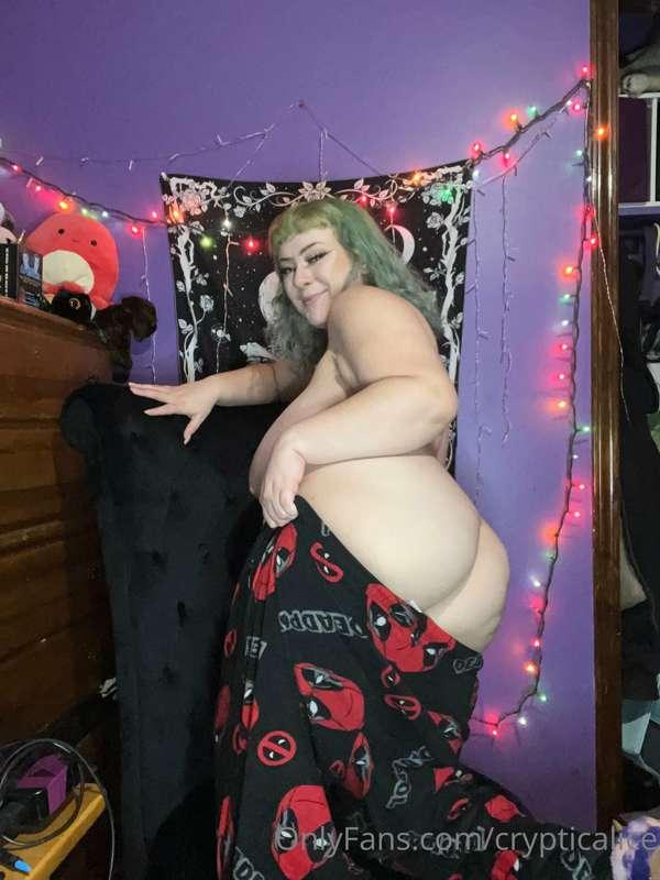 Would you fuck me in my Deadpool pajamas? 😂