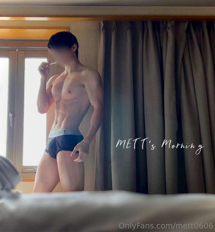 Brushing my teeth in the morning ☀️