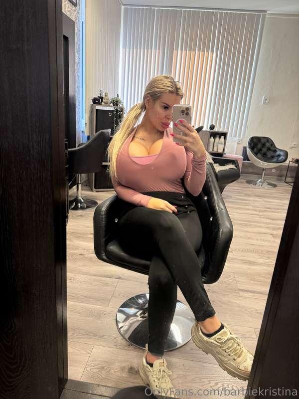 GETTING MY HAIRS DONE😈💕Would you love to treat your princess..