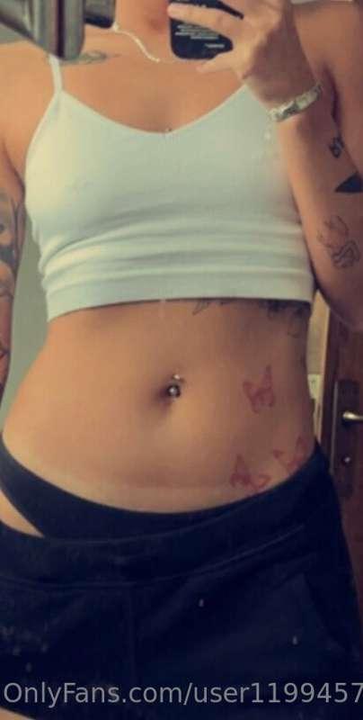😈