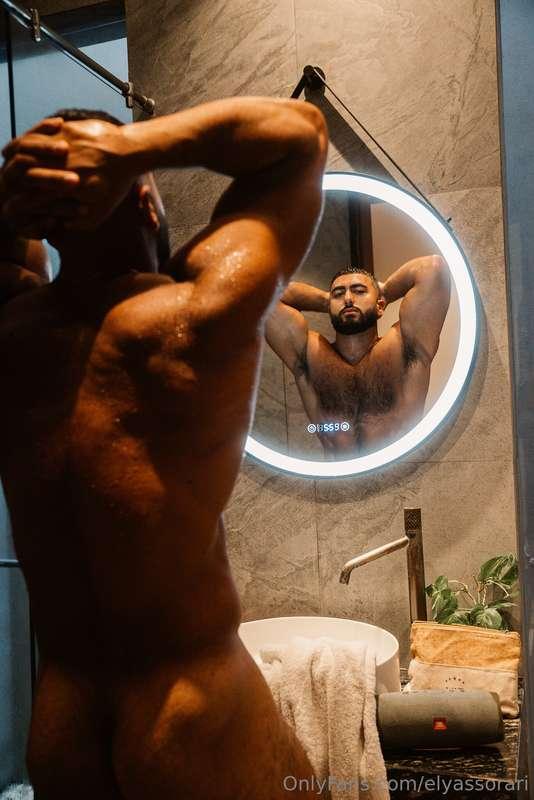 mirror mirror on the wall