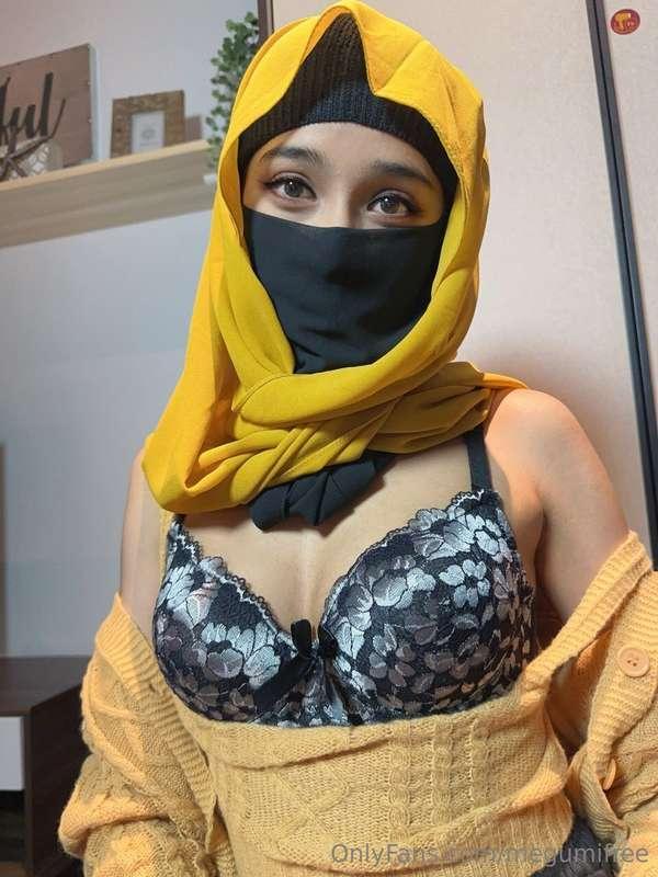 Secret sex enthusiast want to overcome her cravings 🤤😈 make ..
