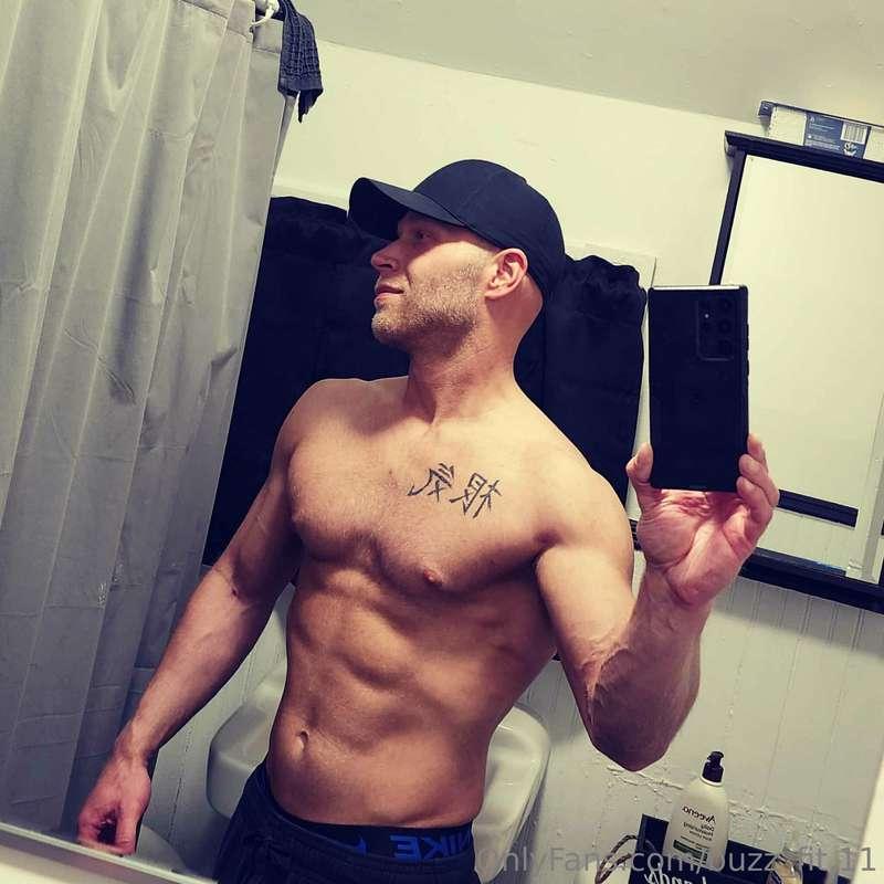 Welcome to my FREE OnlyFans! 😉🤗