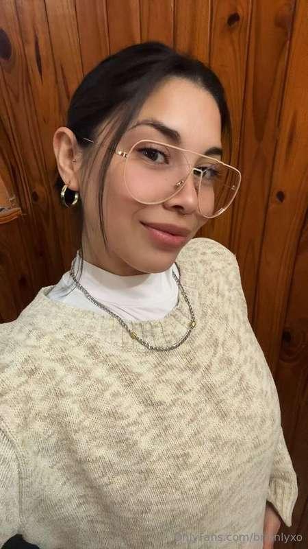 Sweater Weather 💋❄️