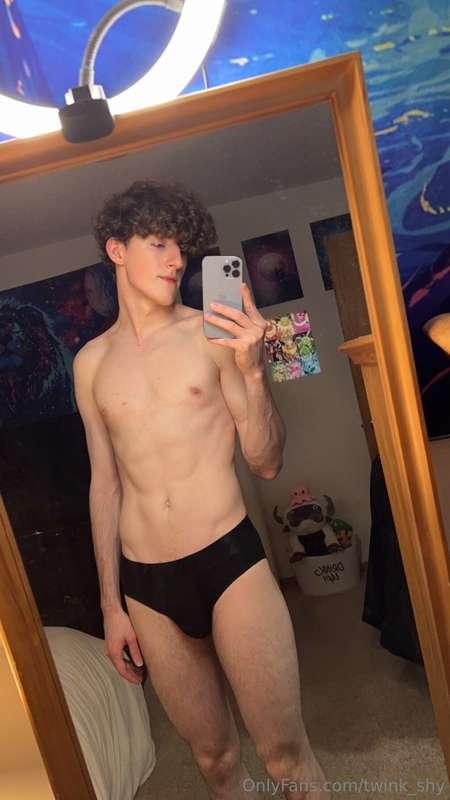 twink_shy image #0