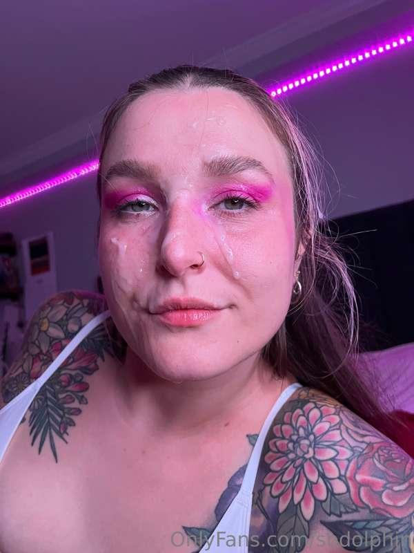 Swipe to see me be a happy cumslut 💦💦
