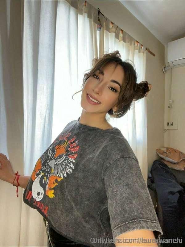 I followed a girl makeup routine and I think it looks great,..